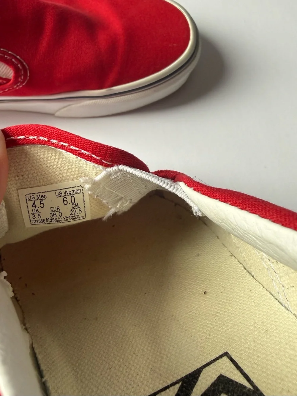 Vans Kids Classic Slip-On Sneakers in Racing Red True White 4.5 kids /6 womens